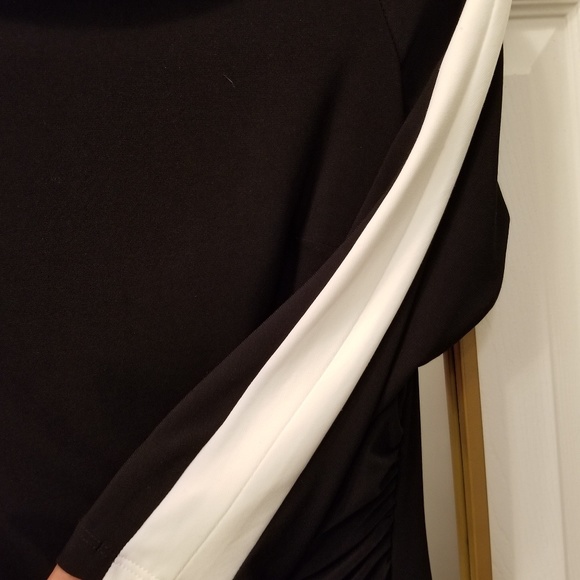 Gorgeous Chaps black dress with white trim. - Picture 4 of 4